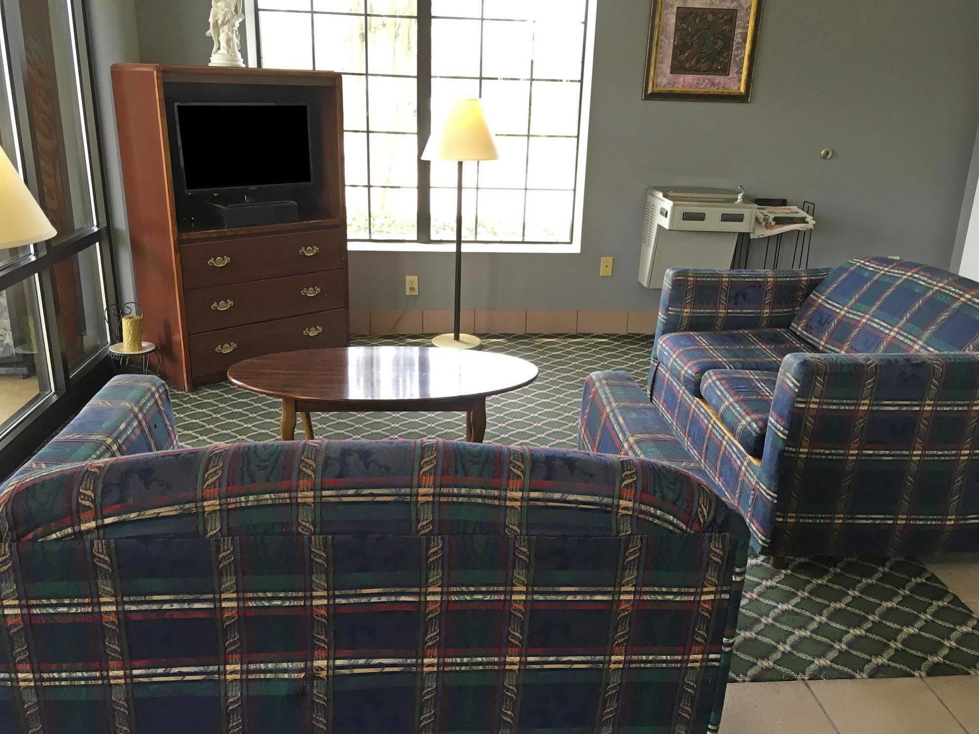 Americas Best Value Inn & Suites Slidell Bagian luar foto
